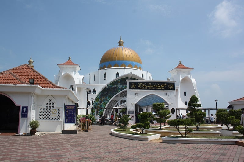 melaka-straits-mosque